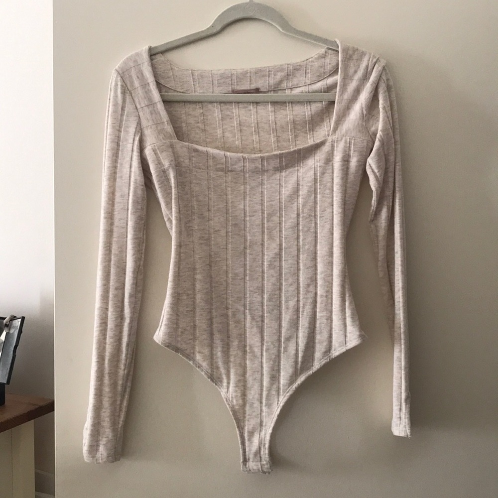 FREE PEOPLE LONG SLEEVE SQUARE NECK KNIT BODYSUIT